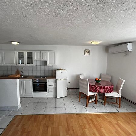 Apartment And Rooms Ruza Trogir Exterior foto