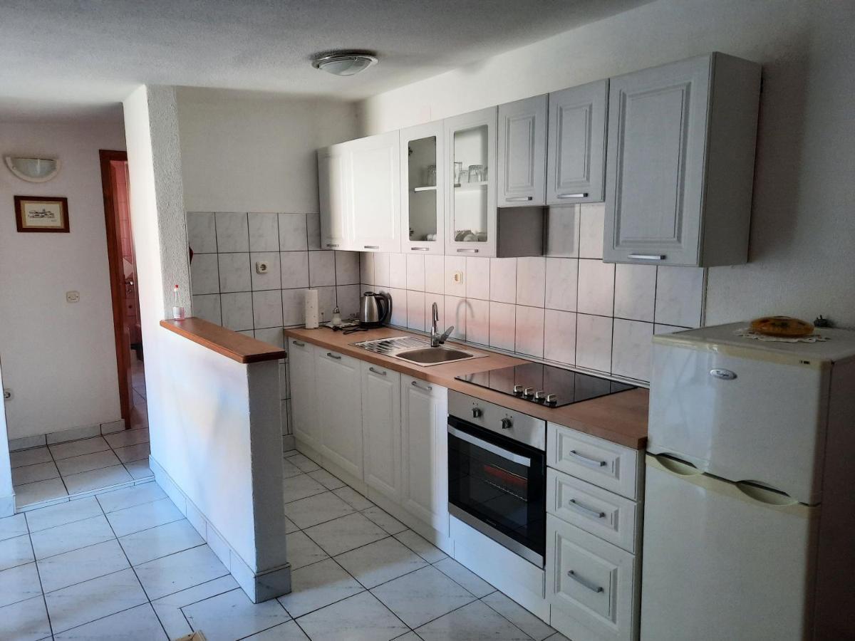 Apartment And Rooms Ruza Trogir Exterior foto